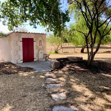 La Source De Saint Joseph Apartamento *